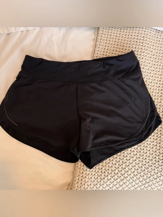 lululemon athletica Black Women's Athletic Skort - Picture 3 of 4